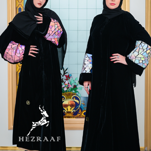 عباية قطيفة (مخمل) مع تداخيل Geometric