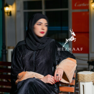 عباية مخمل مخطط مع تدخيلة شامواه وفرو